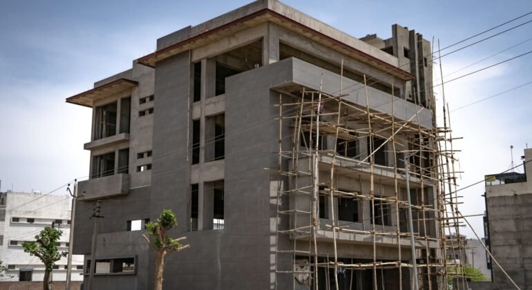 Best Construction Companies in Karachi for Quality and Trusted Services 1 construction image-2